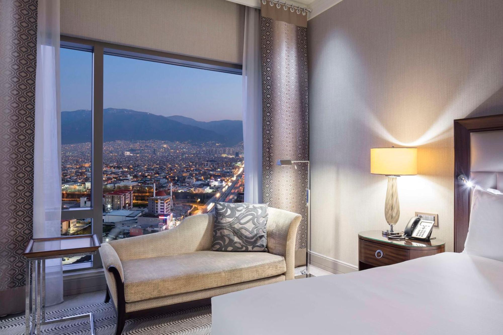 Hilton Bursa Convention Center & Spa Exteriör bild