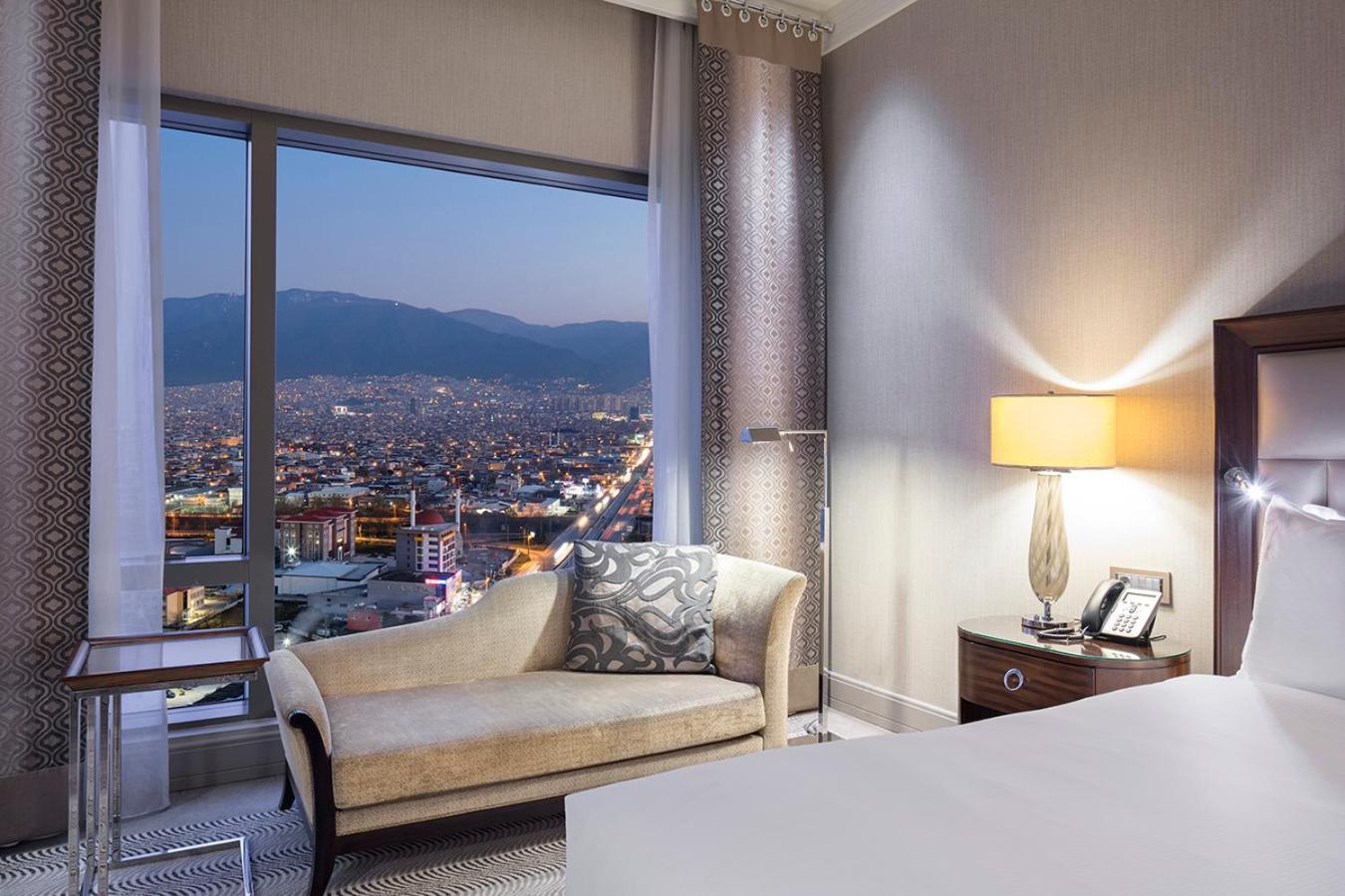 Hilton Bursa Convention Center & Spa Exteriör bild